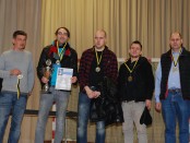 Das Meisterteam aus Schönaich: Marcus Kübler, Moritz Reck, GM Marin Bosiocic, FM Julijan Plenca, IM Karsten Volke (Foto: Seyfried)